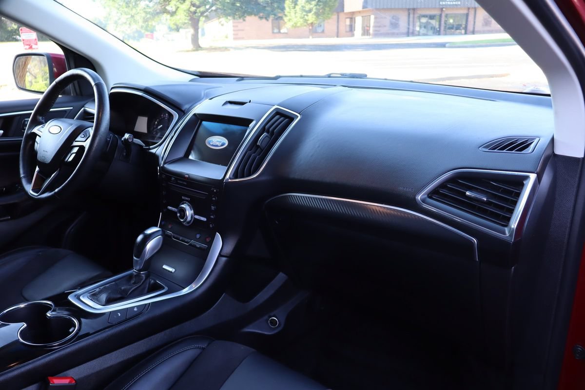 Used 2018 Ford Edge Sport w/ Equipment Group 401A AWD/4WD image 16