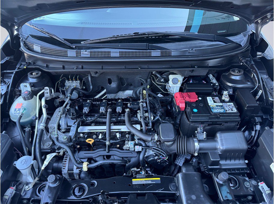 Used 2019 Nissan Kicks SV FWD image 8