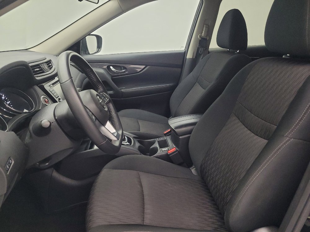 Used 2020 Nissan Rogue SV FWD image 17