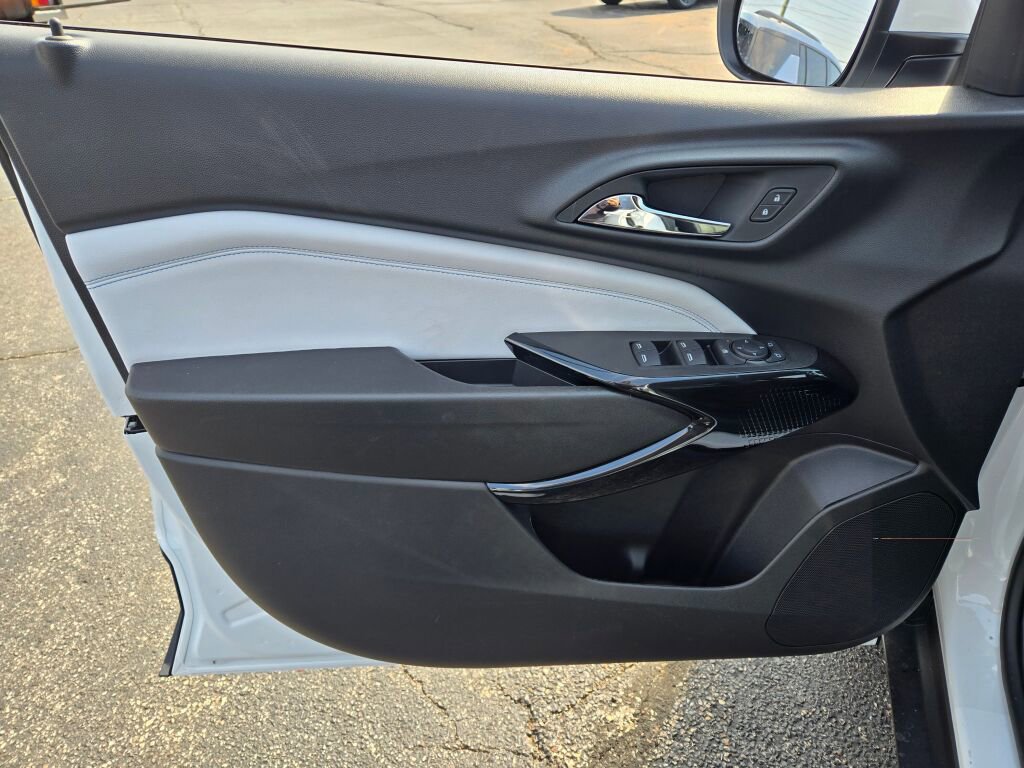 New 2026 Chevrolet Trax LT image 17