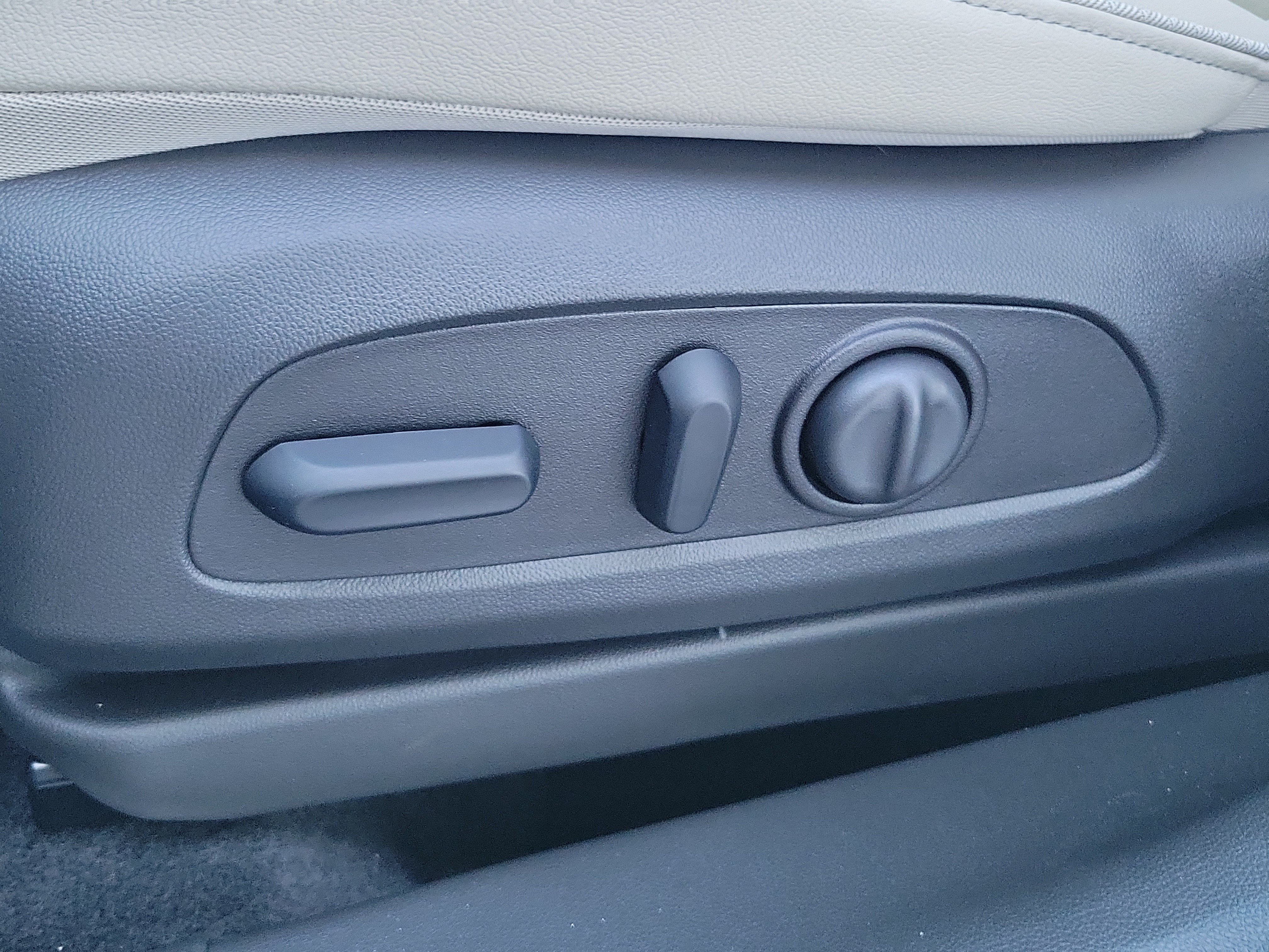 New 2026 Buick Encore GX Preferred w/ Comfort Package FWD image 22