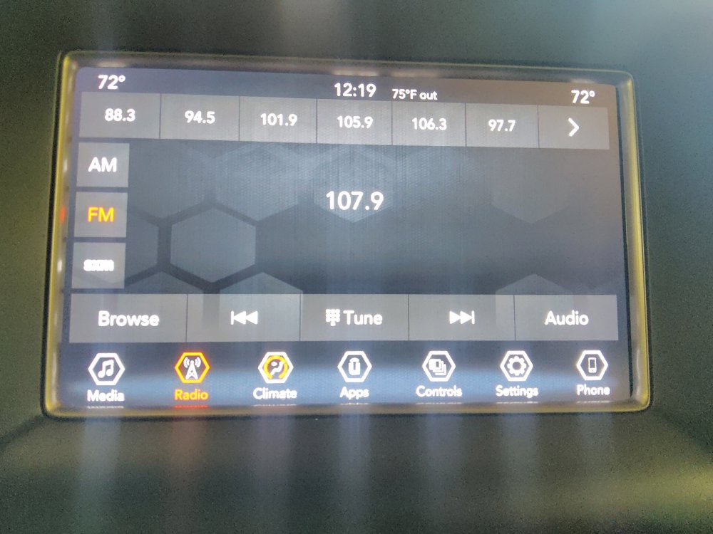 Used 2021 Jeep Grand Cherokee Laredo RWD image 25