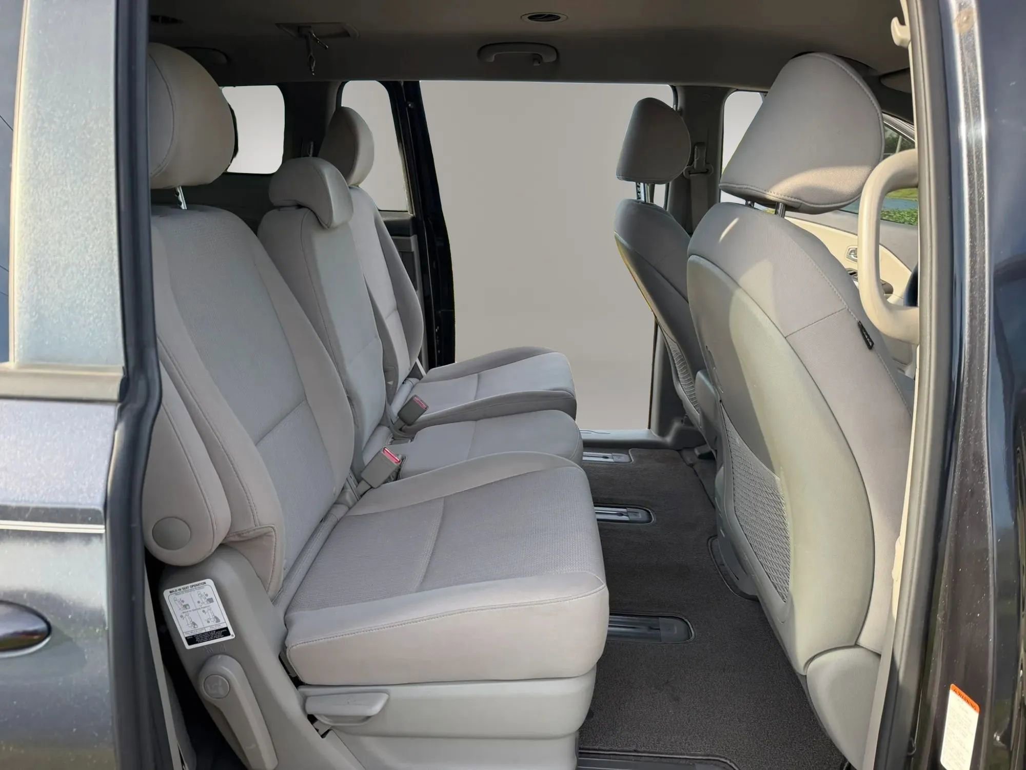 Used 2019 Kia Sedona LX image 17