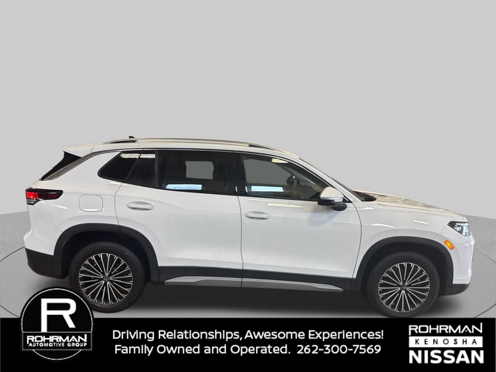 Used 2025 Volkswagen Tiguan S w/ 18" Wheel Package AWD/4WD image 6