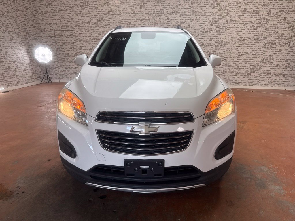 Used 2016 Chevrolet Trax LT AWD/4WD image 2