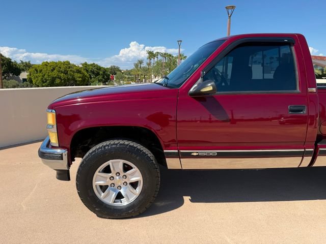 Used 1995 Chevrolet Silverado 1500 4x4 Regular Cab image 10