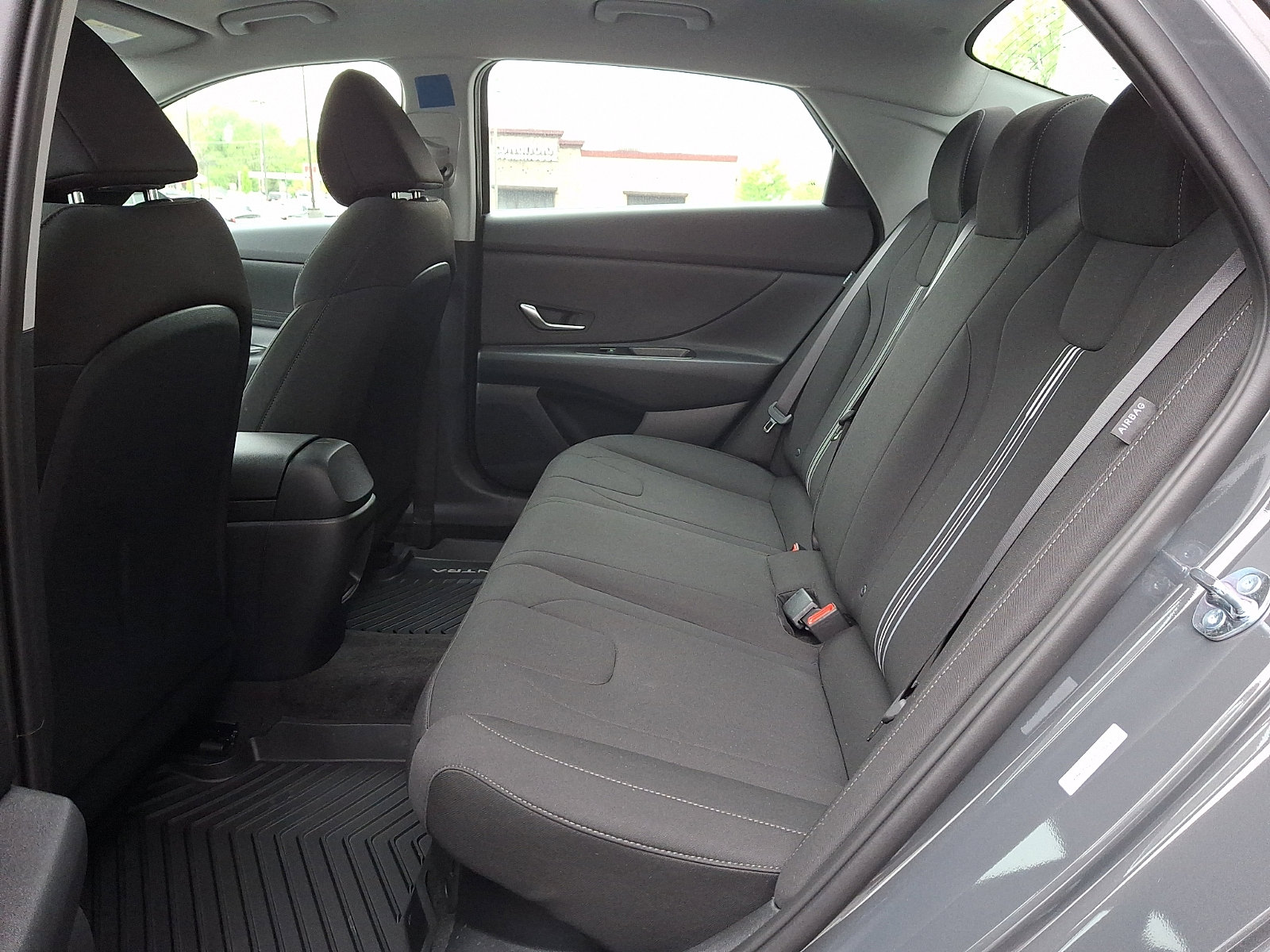New 2026 Hyundai Elantra Hybrid FWD image 6