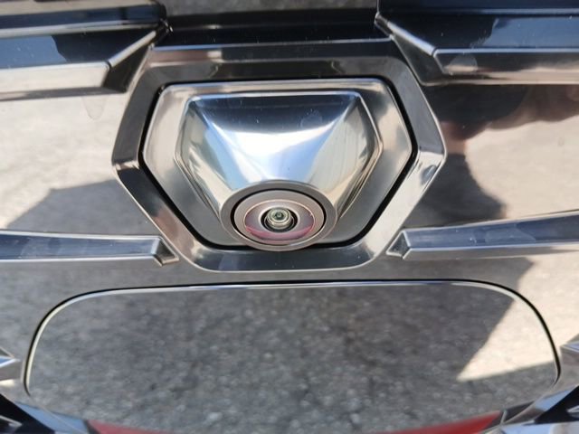 New 2027 Chrysler Pacifica Limited FWD image 10