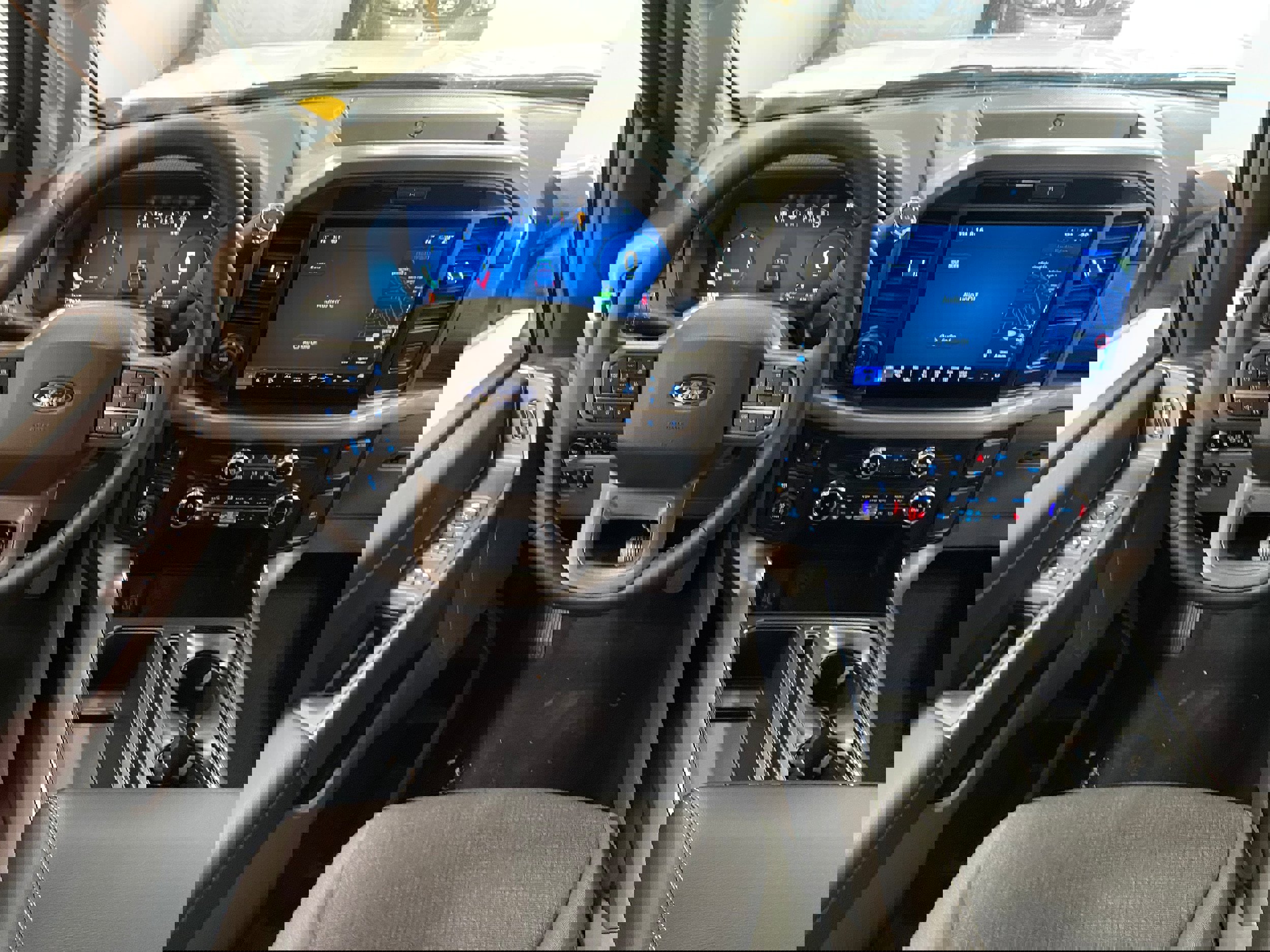 New 2025 Ford F150 XLT w/ Equipment Group 303A High image 11