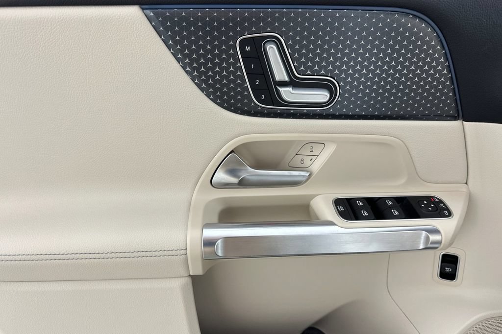 Certified 2024 Mercedes-Benz EQB 250+ image 12