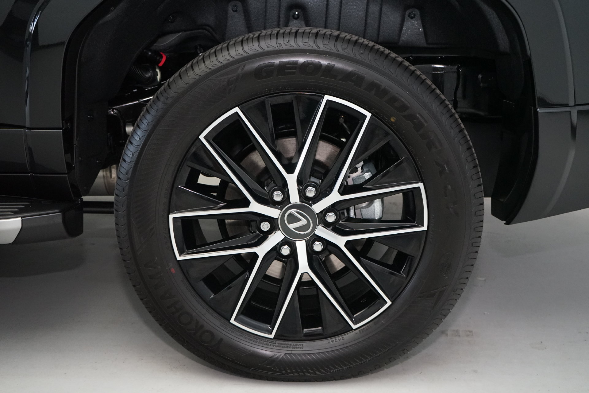 Used 2026 Lexus GX 550 AWD/4WD image 26