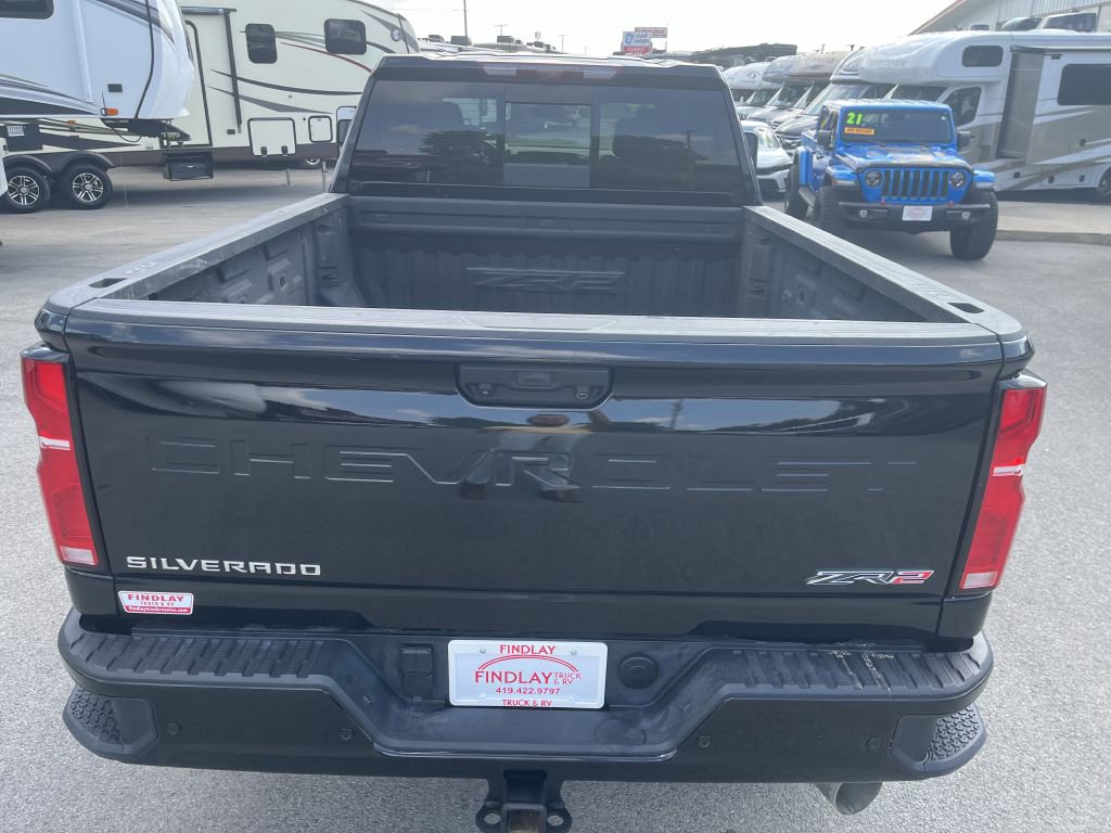 Used 2024 Chevrolet Silverado 2500 ZR2 w/ Technology Package image 13