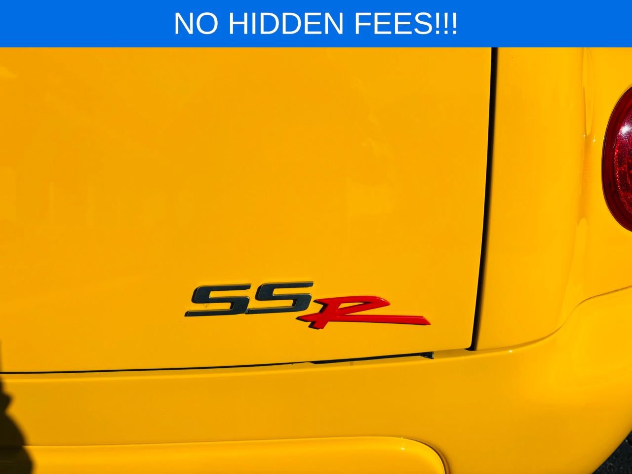 Used 2005 Chevrolet SSR w/ Preferred Equipment Group RWD image 11