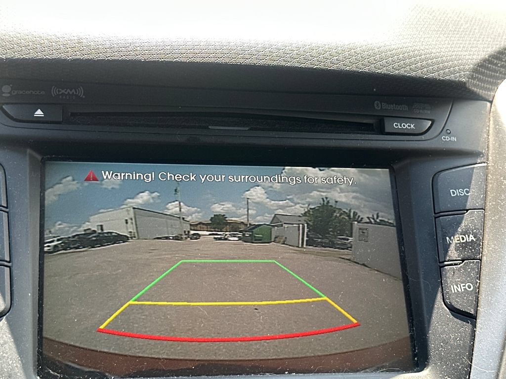 Used 2016 Hyundai Veloster FWD image 11