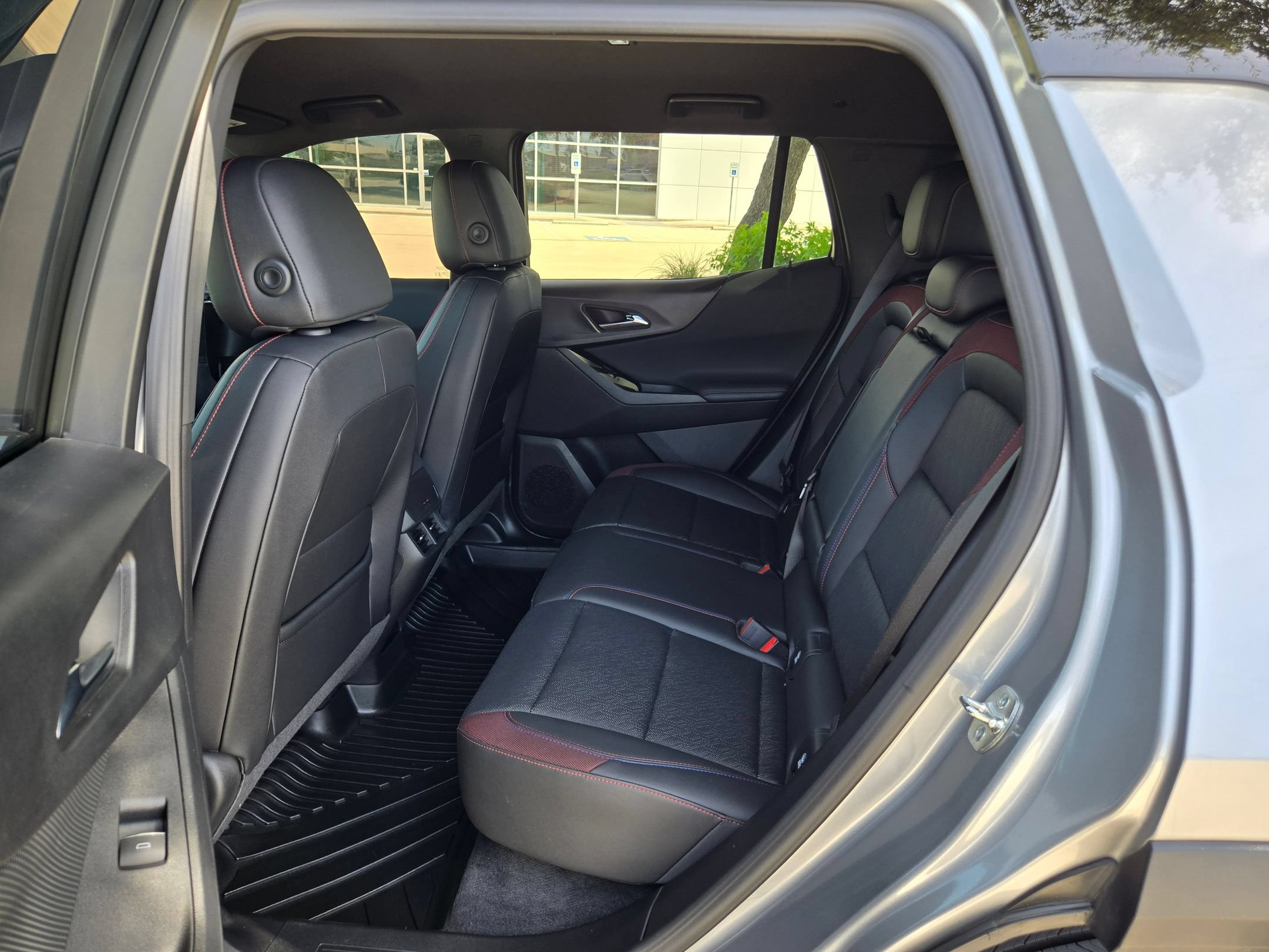 Certified 2026 Chevrolet Equinox RS FWD image 21