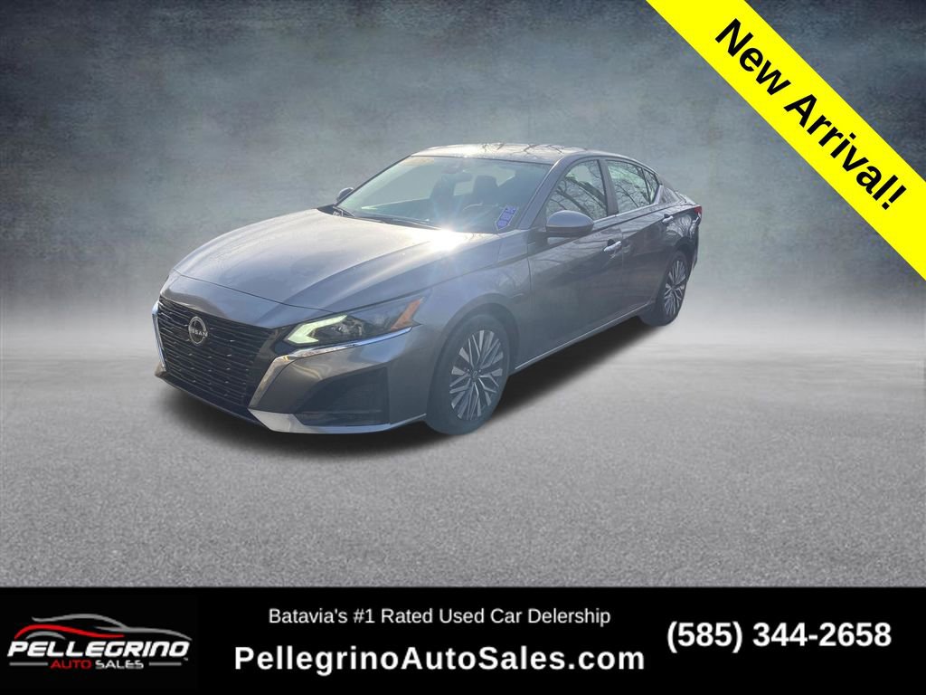 Used 2023 Nissan Altima 2.5 SV image 1
