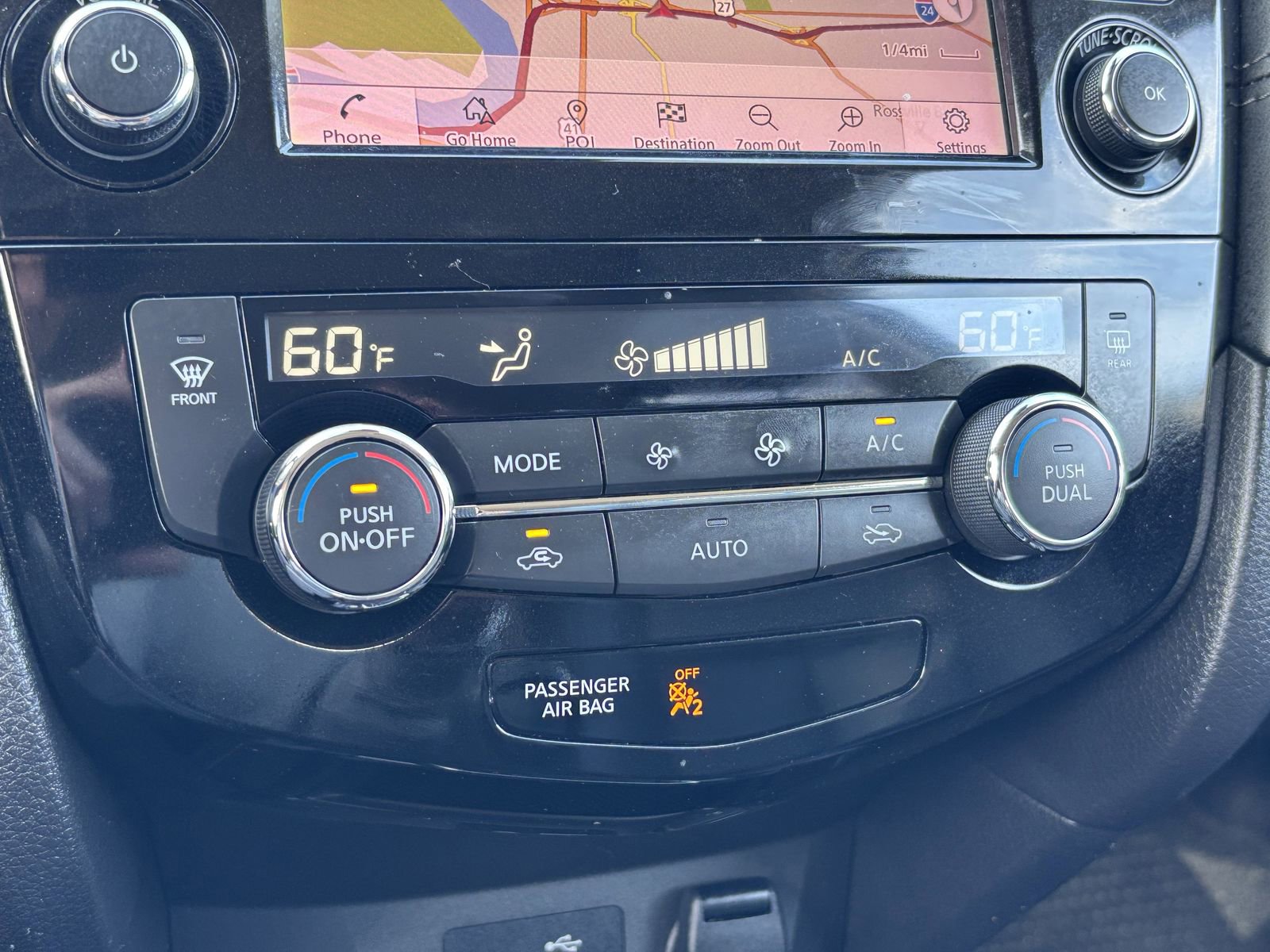 Used 2018 Nissan Rogue SL image 27