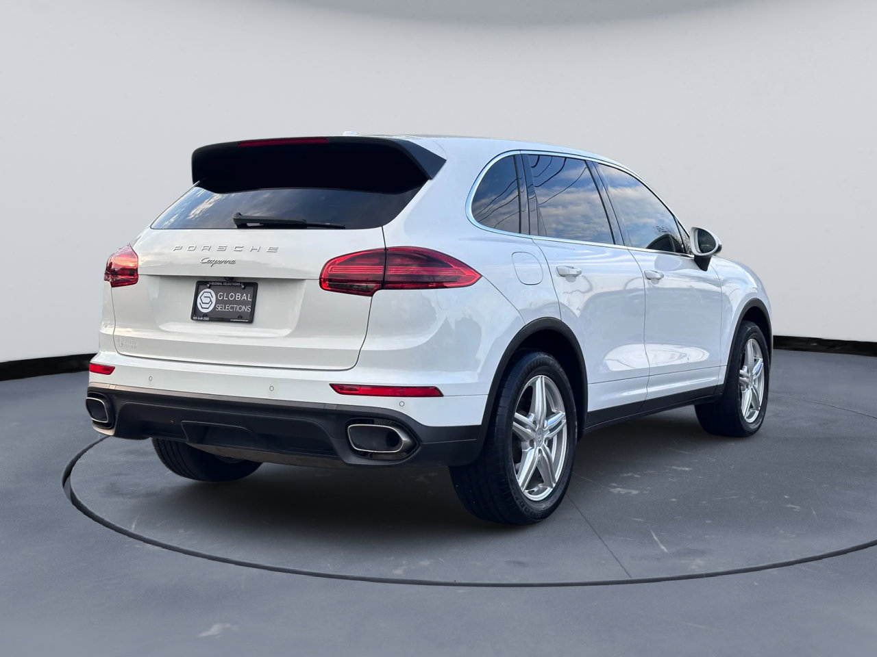 Used 2016 Porsche Cayenne image 7