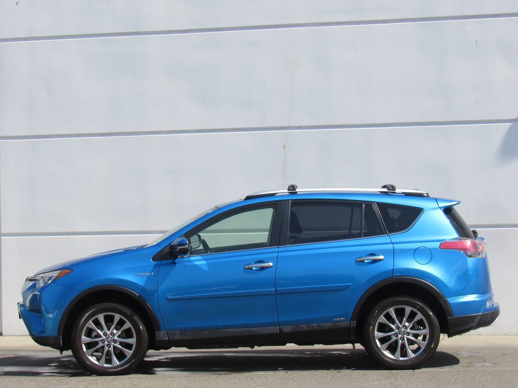 Certified 2016 Toyota RAV4 Limited w/ Advanced Technology Package AWD/4WD image 4