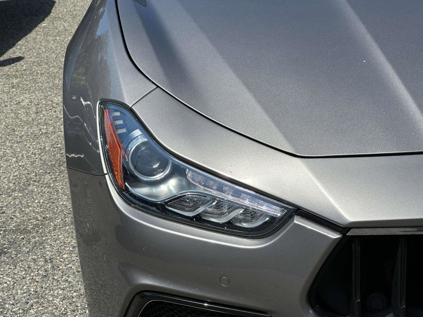Used 2022 Maserati Ghibli Modena Q4 AWD/4WD image 9