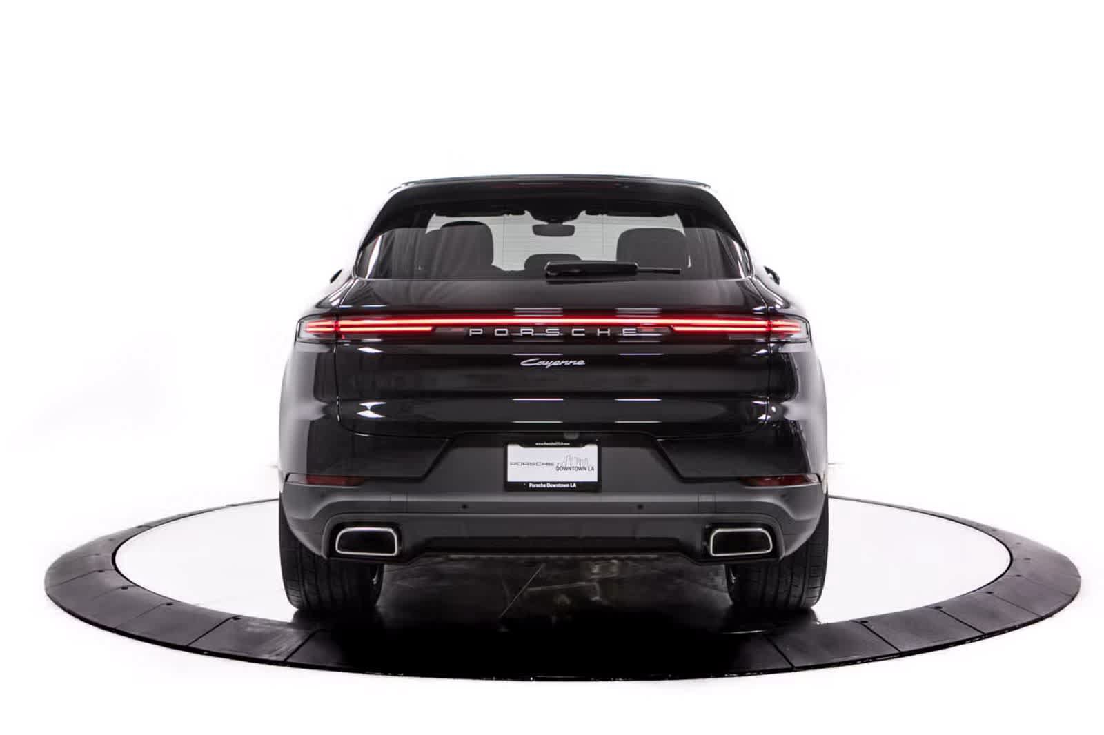 Certified 2026 Porsche Cayenne AWD/4WD image 6
