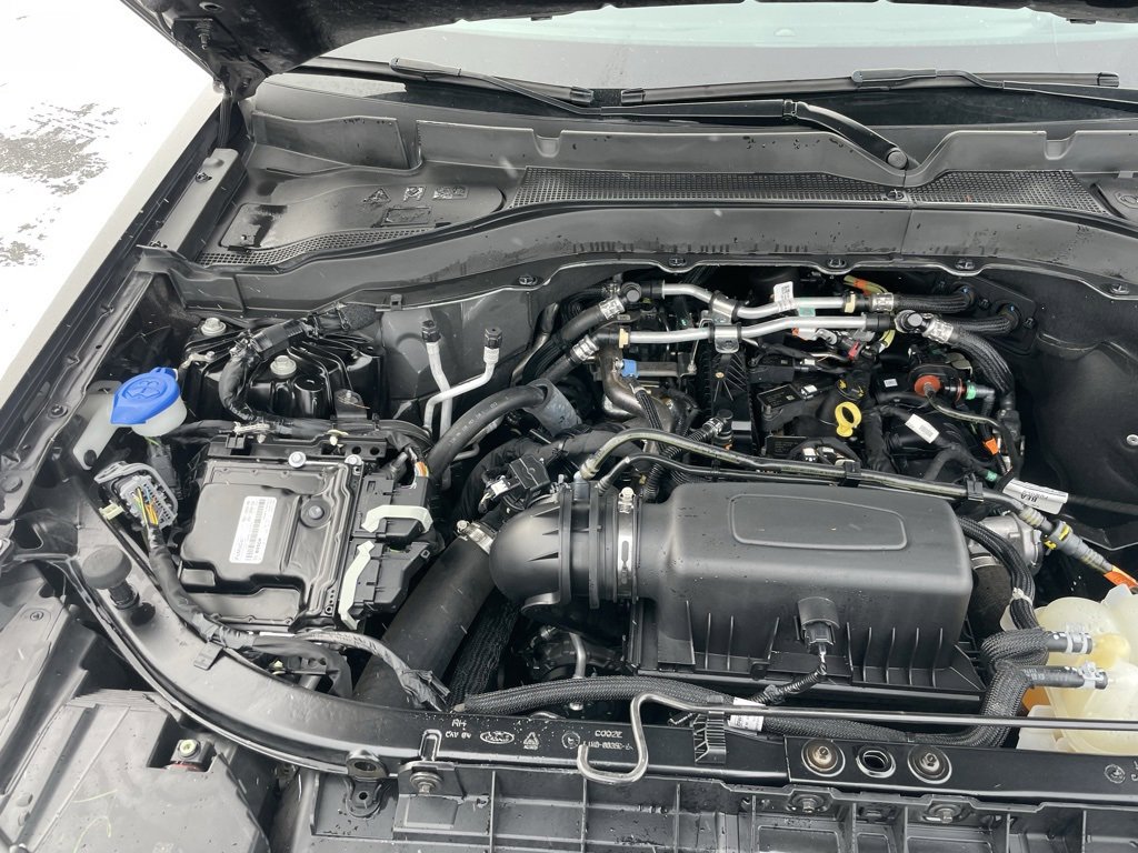 Used 2023 Ford Explorer XLT w/ Equipment Group 202A image 42