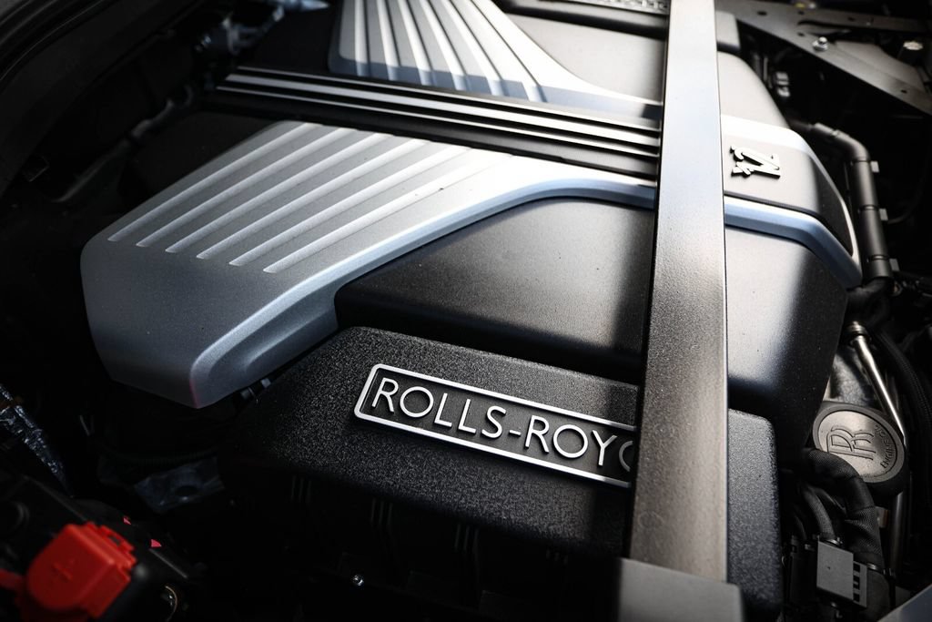 Used 2022 Rolls-Royce Cullinan AWD/4WD image 22