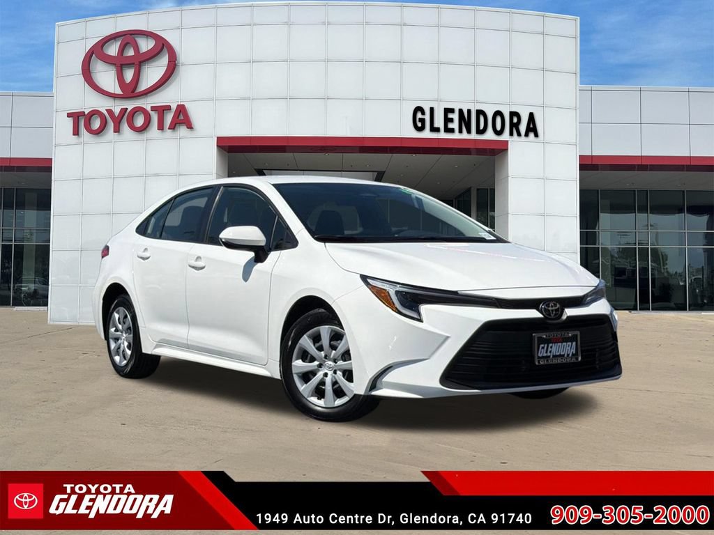 Used 2026 Toyota Corolla LE w/ Carpet Mat Package (TMS) FWD image 1