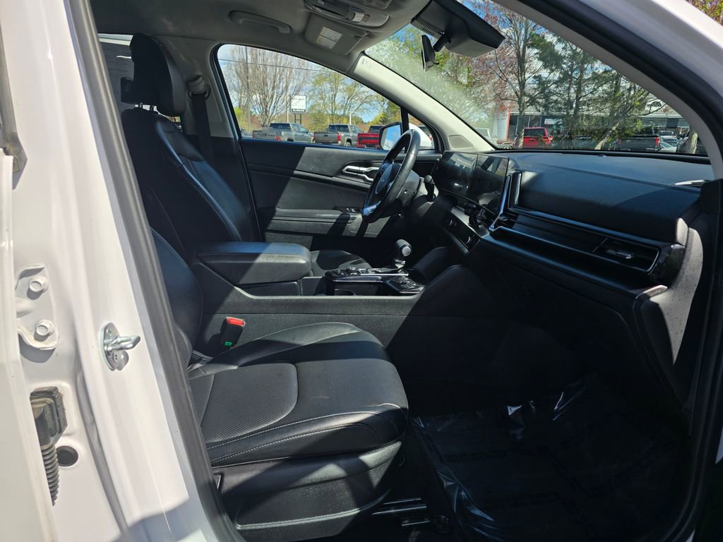 Used 2023 Kia Sportage EX AWD/4WD image 10