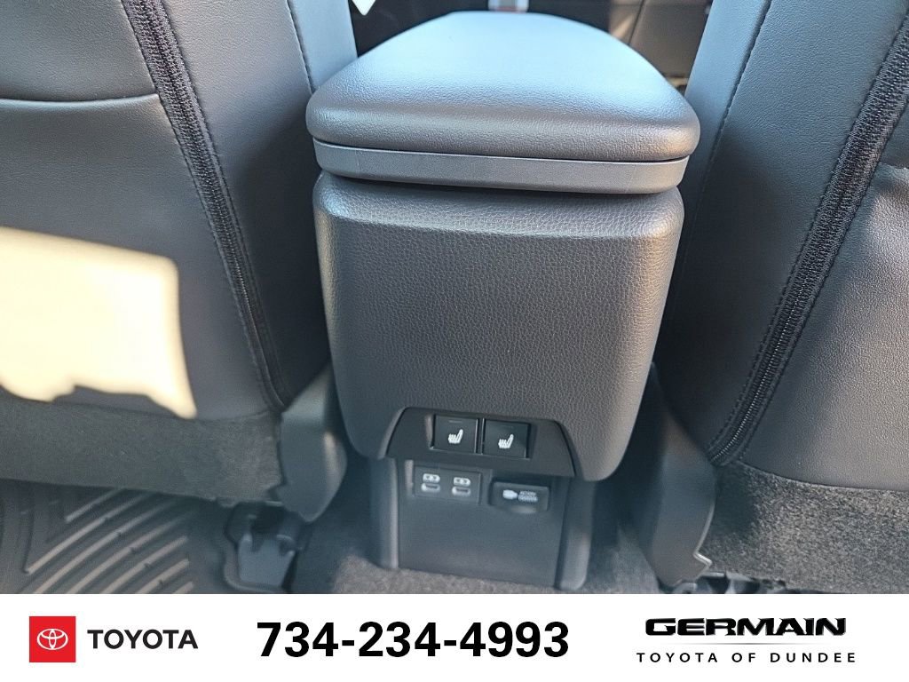 New 2026 Toyota Prius Plug-In Hybrid FWD image 29