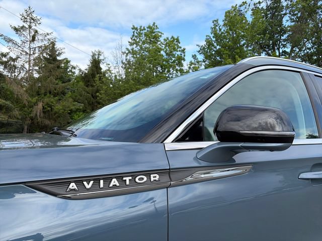 Used 2026 Lincoln Aviator AWD image 12