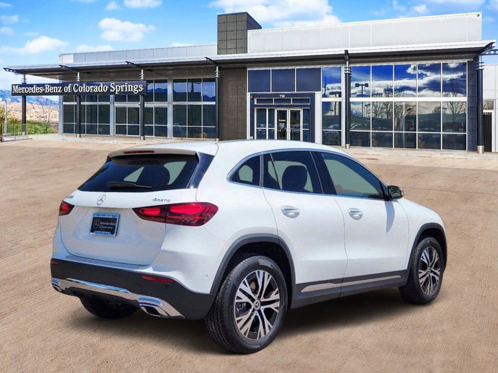 Used 2025 Mercedes-Benz GLA 250 4MATIC image 5