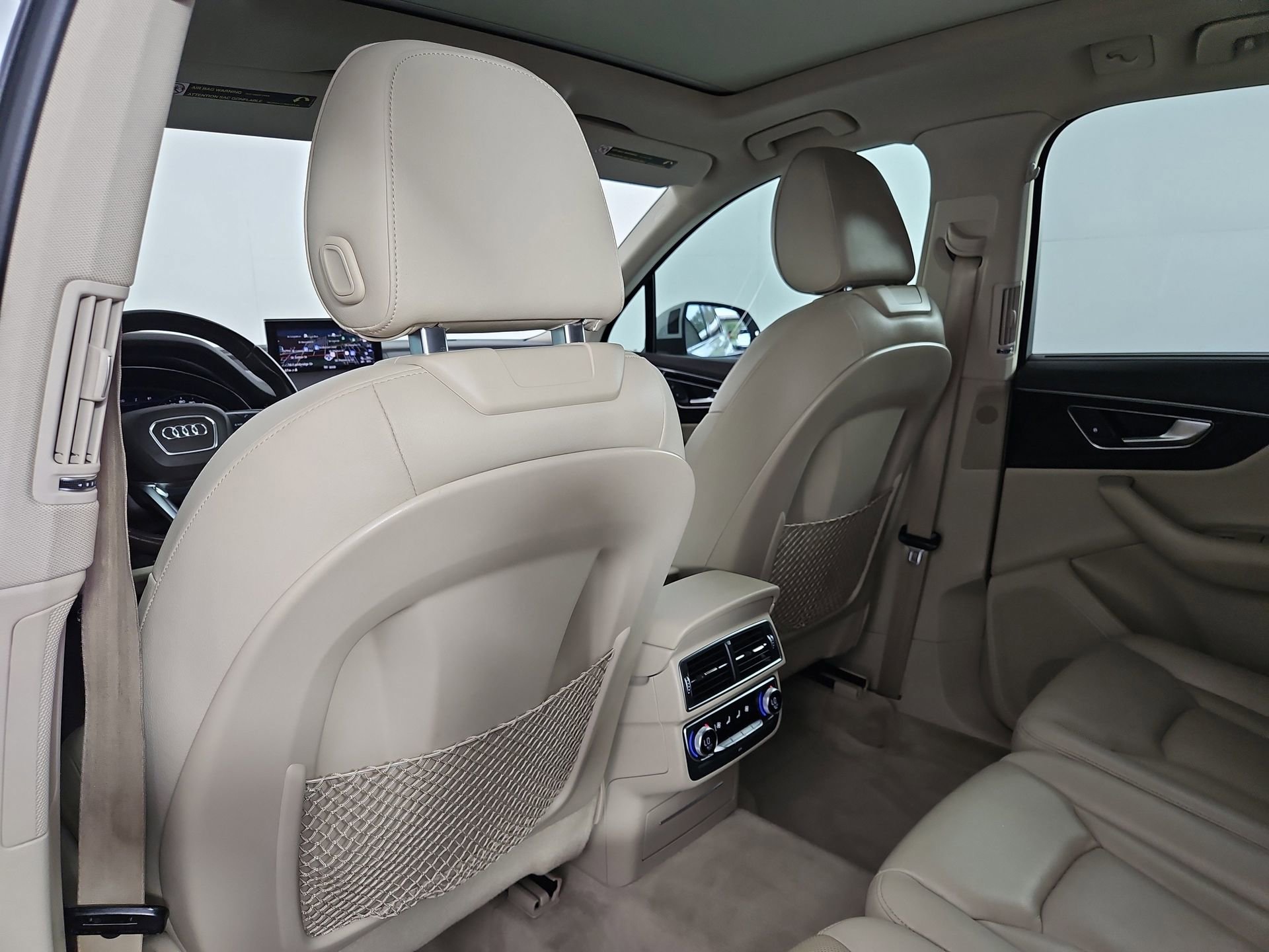 Used 2017 Audi Q7 3.0T Premium Plus w/ Premium Plus Package image 45