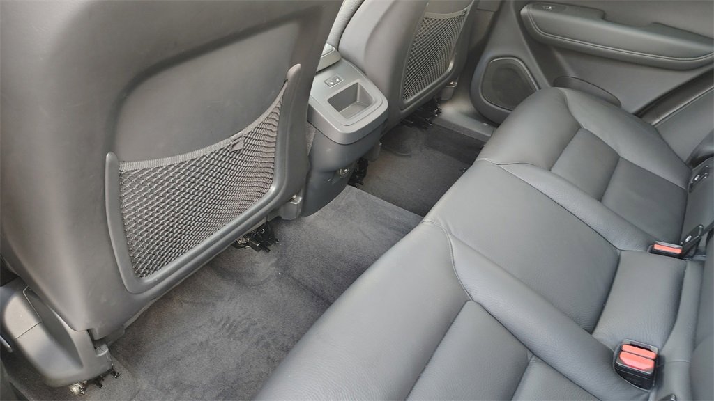 Certified 2025 Volvo XC60 B5 Plus image 26