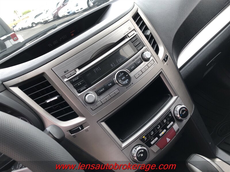 Used 2011 Subaru Outback 2.5i AWD/4WD image 13