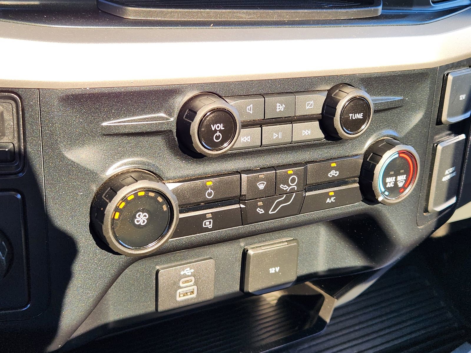 Used 2023 Ford F250 XL w/ 360-Degree Camera Package image 20