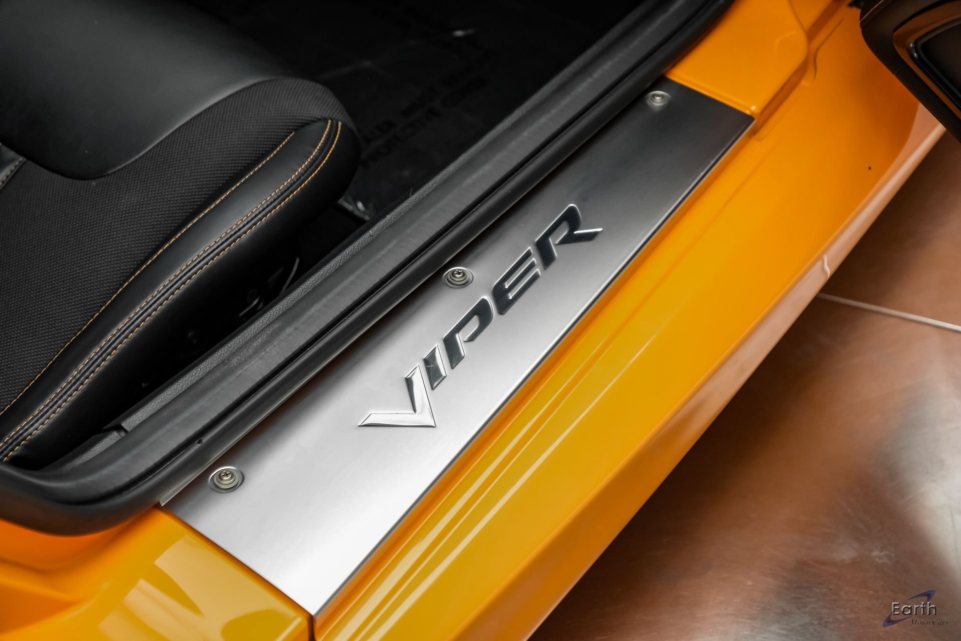 Used 2014 SRT Viper SRT-10 RWD image 61