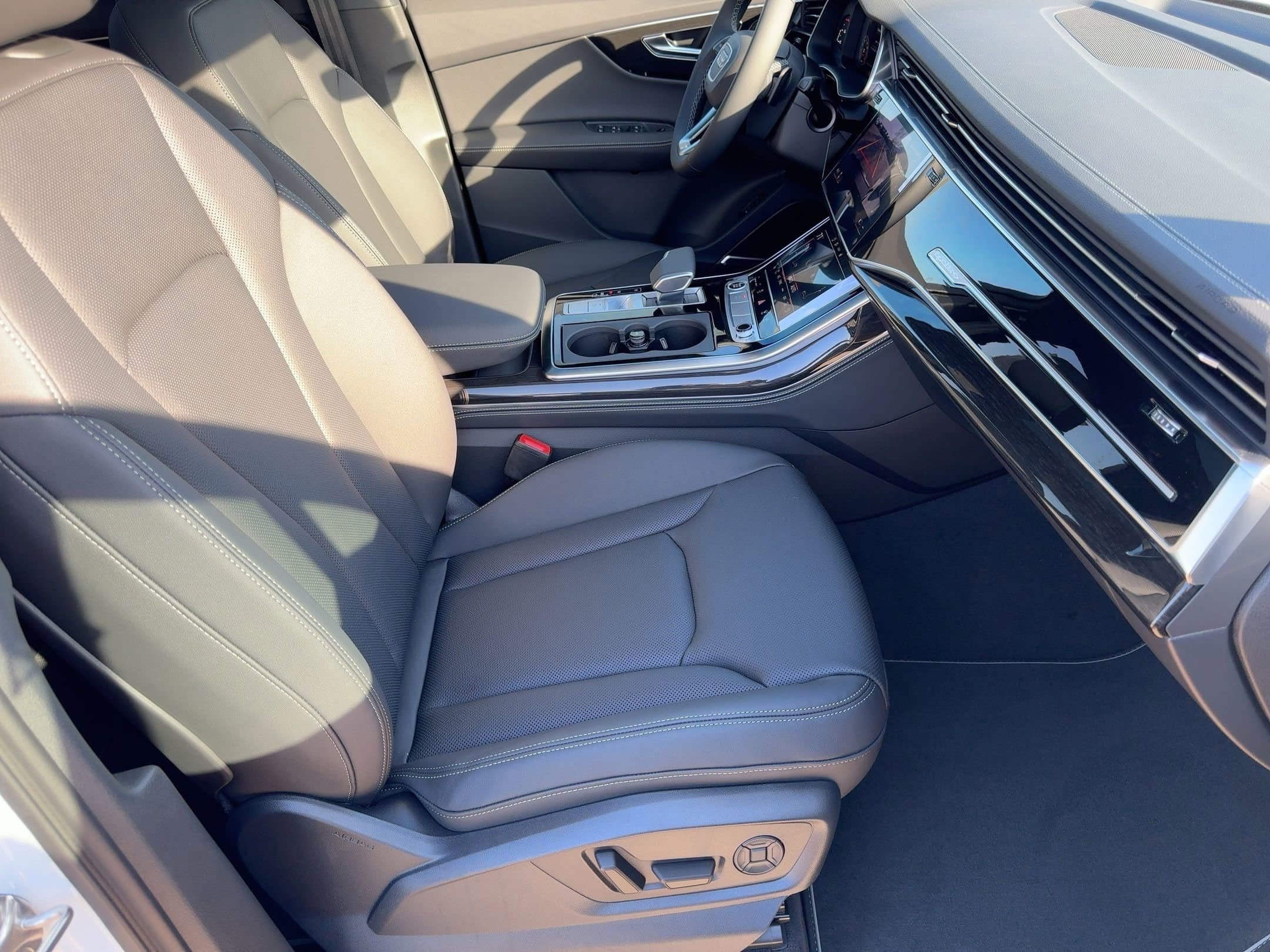 New 2026 Audi Q7 3.0T Premium Plus AWD/4WD image 30