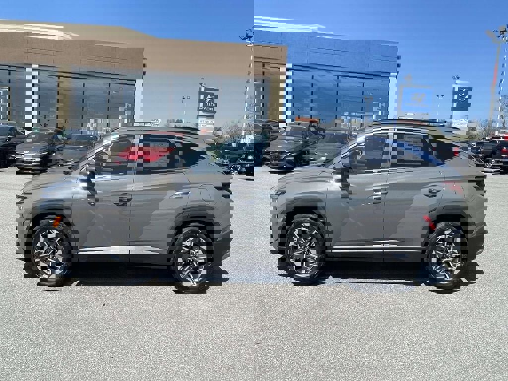 New 2026 Hyundai Tucson SEL image 2