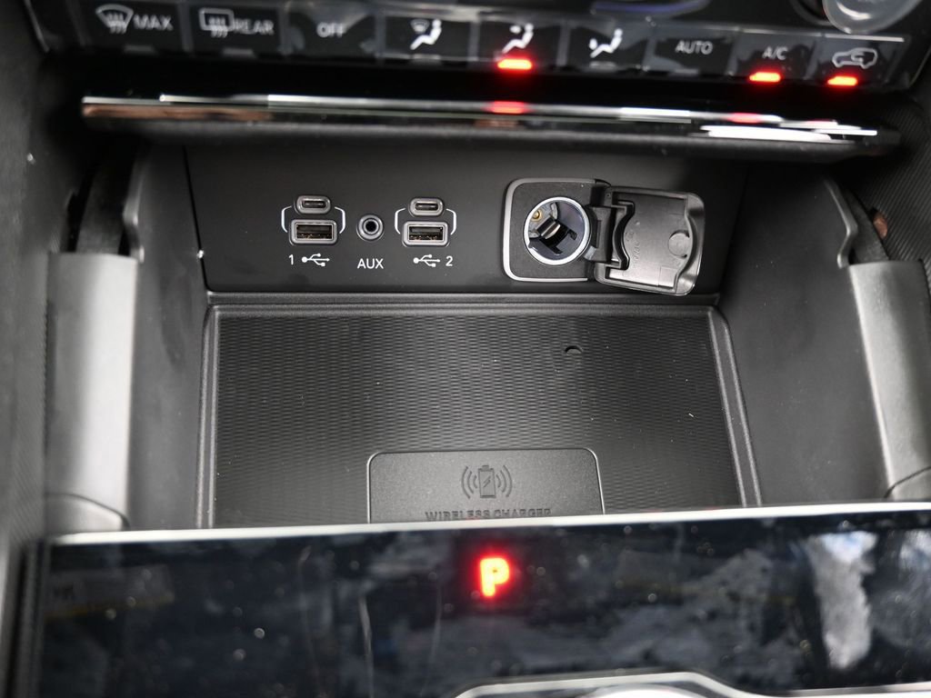 New 2025 Jeep Grand Cherokee Altitude image 20