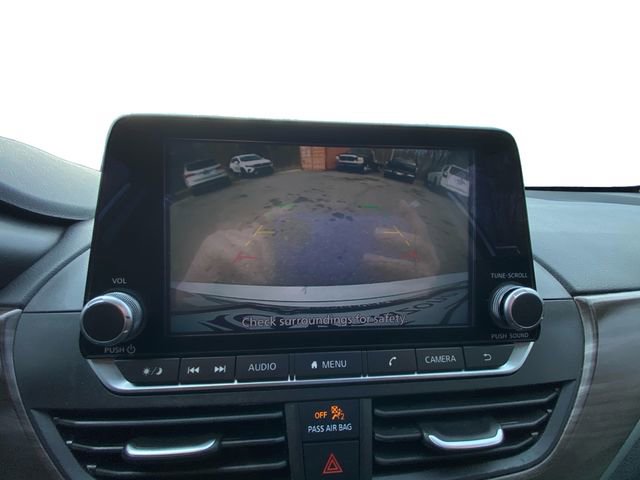 Used 2024 Nissan Altima 2.5 SV image 25