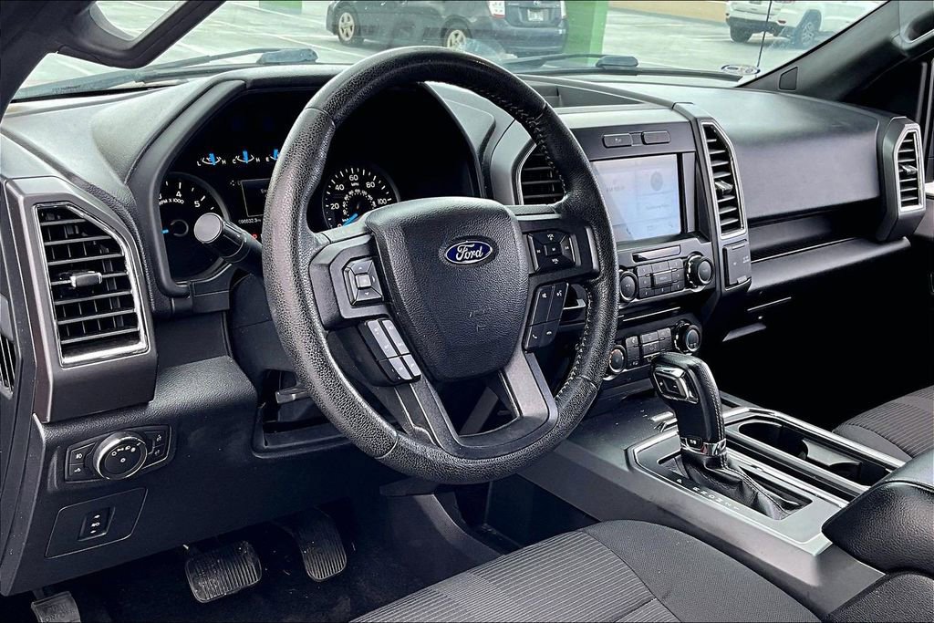 Used 2016 Ford F150 XLT w/ Equipment Group 302A Luxury image 13