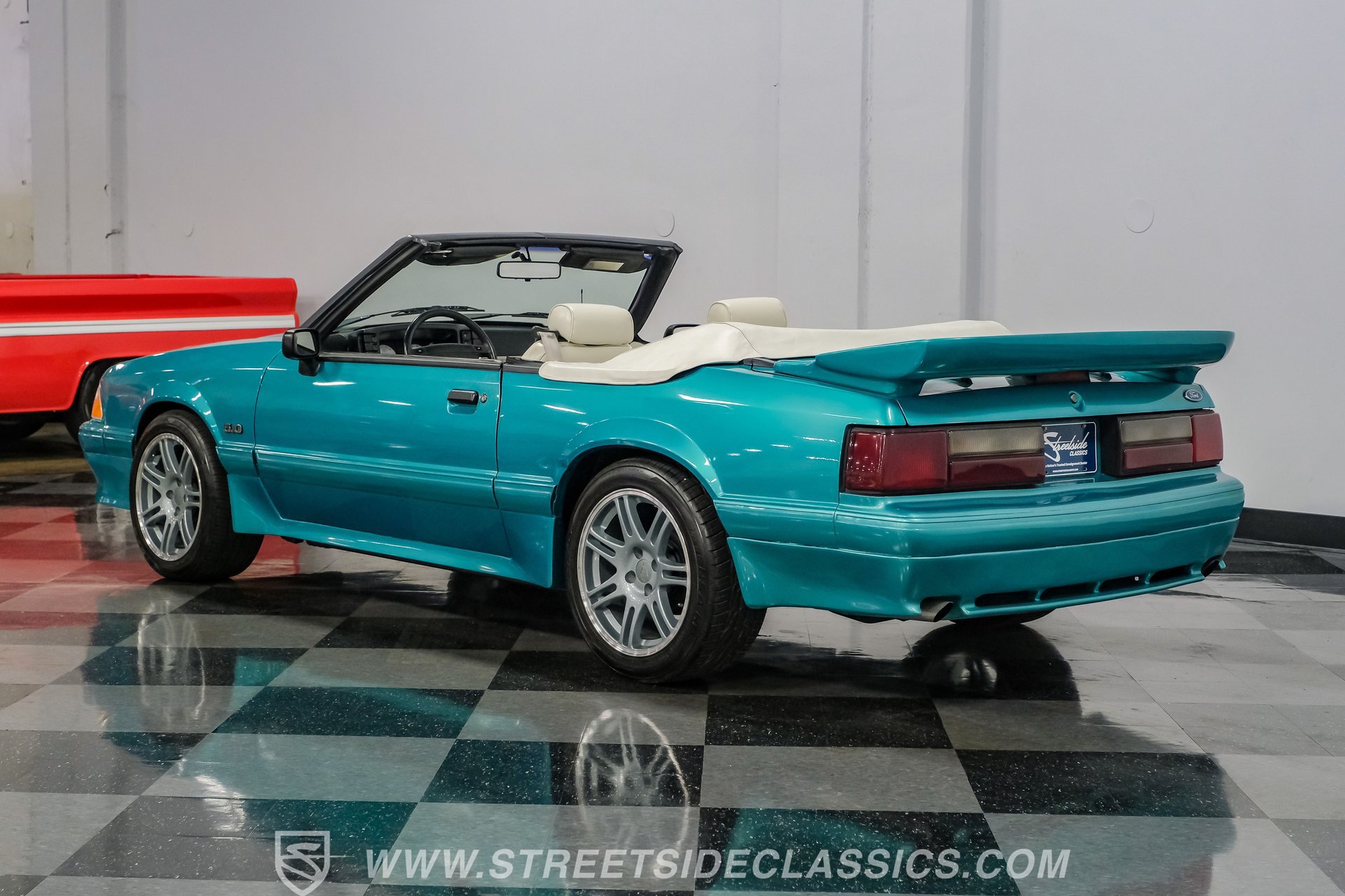 Used 1991 Ford Mustang LX RWD image 9