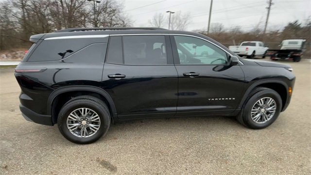 New 2026 Chevrolet Traverse LT w/ Driver Confidence Package image 2