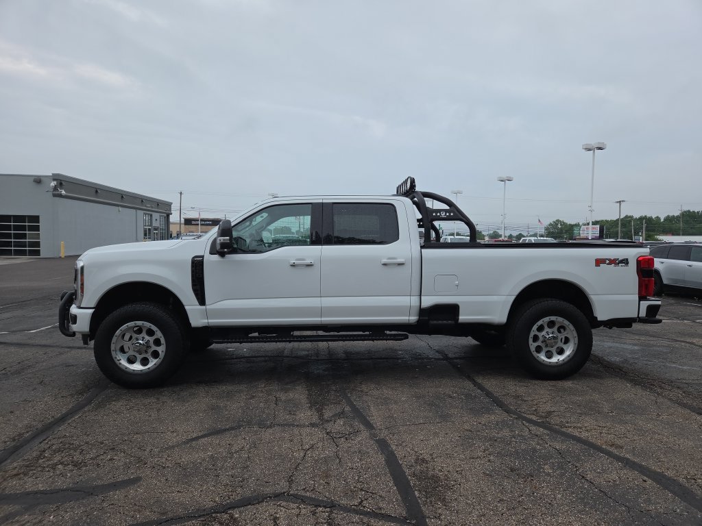 Used 2024 Ford F250 Lariat w/ Sport Appearance Package AWD/4WD image 8