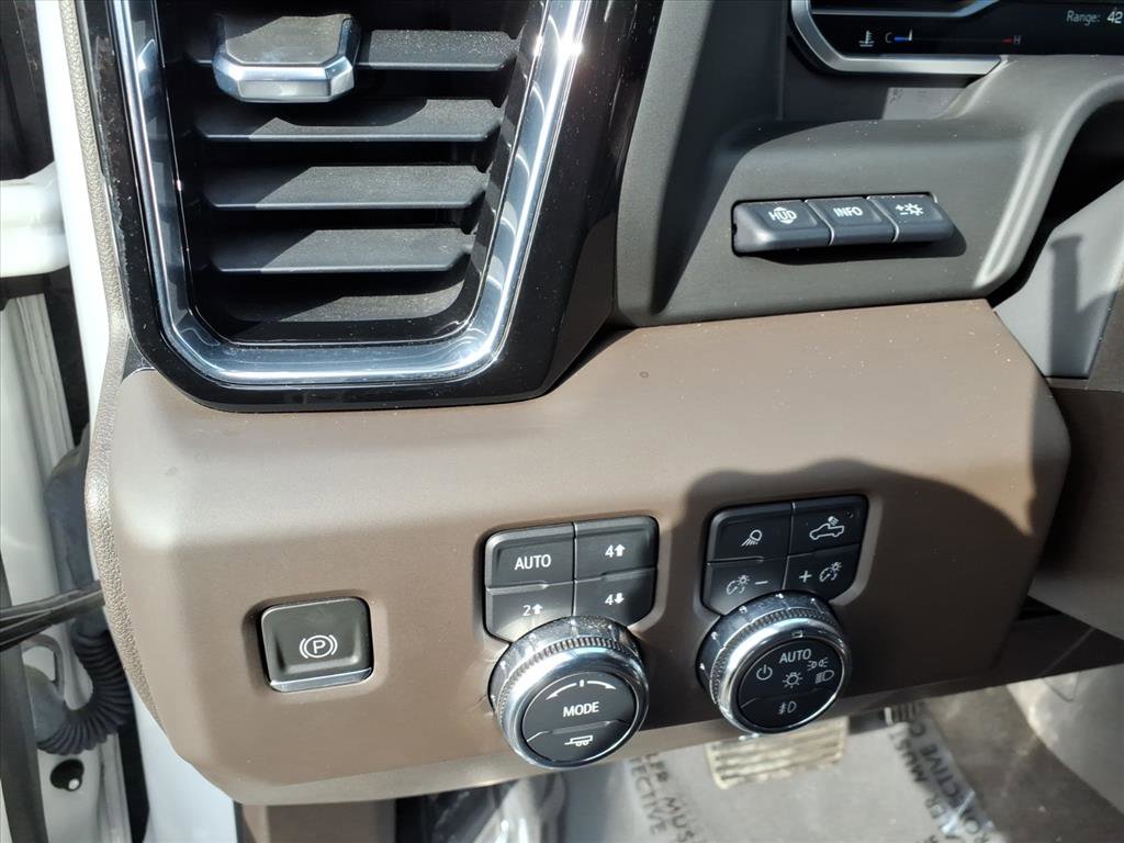 Used 2023 GMC Sierra 1500 Denali w/ Denali Reserve Package image 24