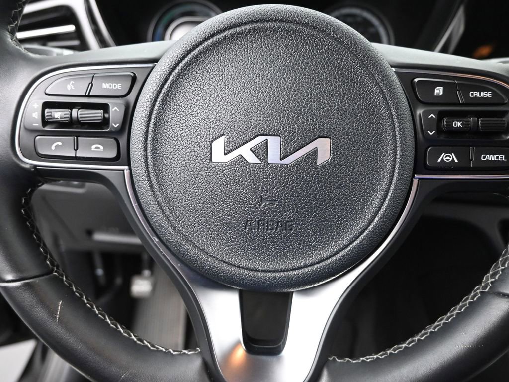 Used 2022 Kia Niro LXS image 17