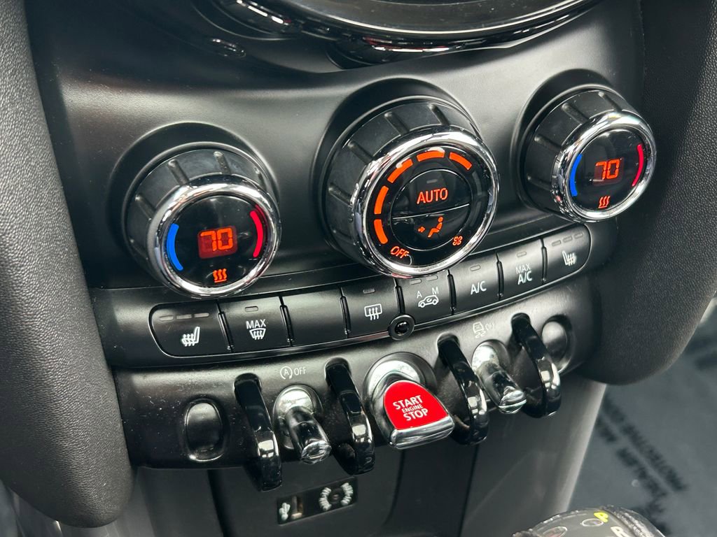 Used 2016 MINI Cooper 2-Door Hardtop image 26