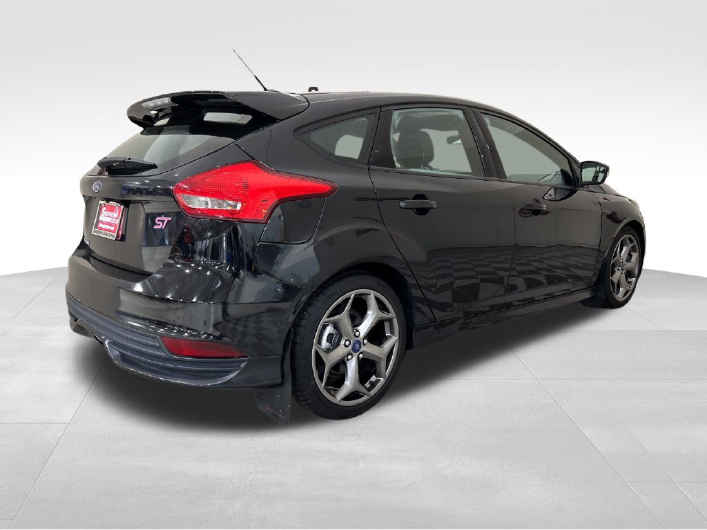 Used 2015 Ford Focus ST FWD image 5