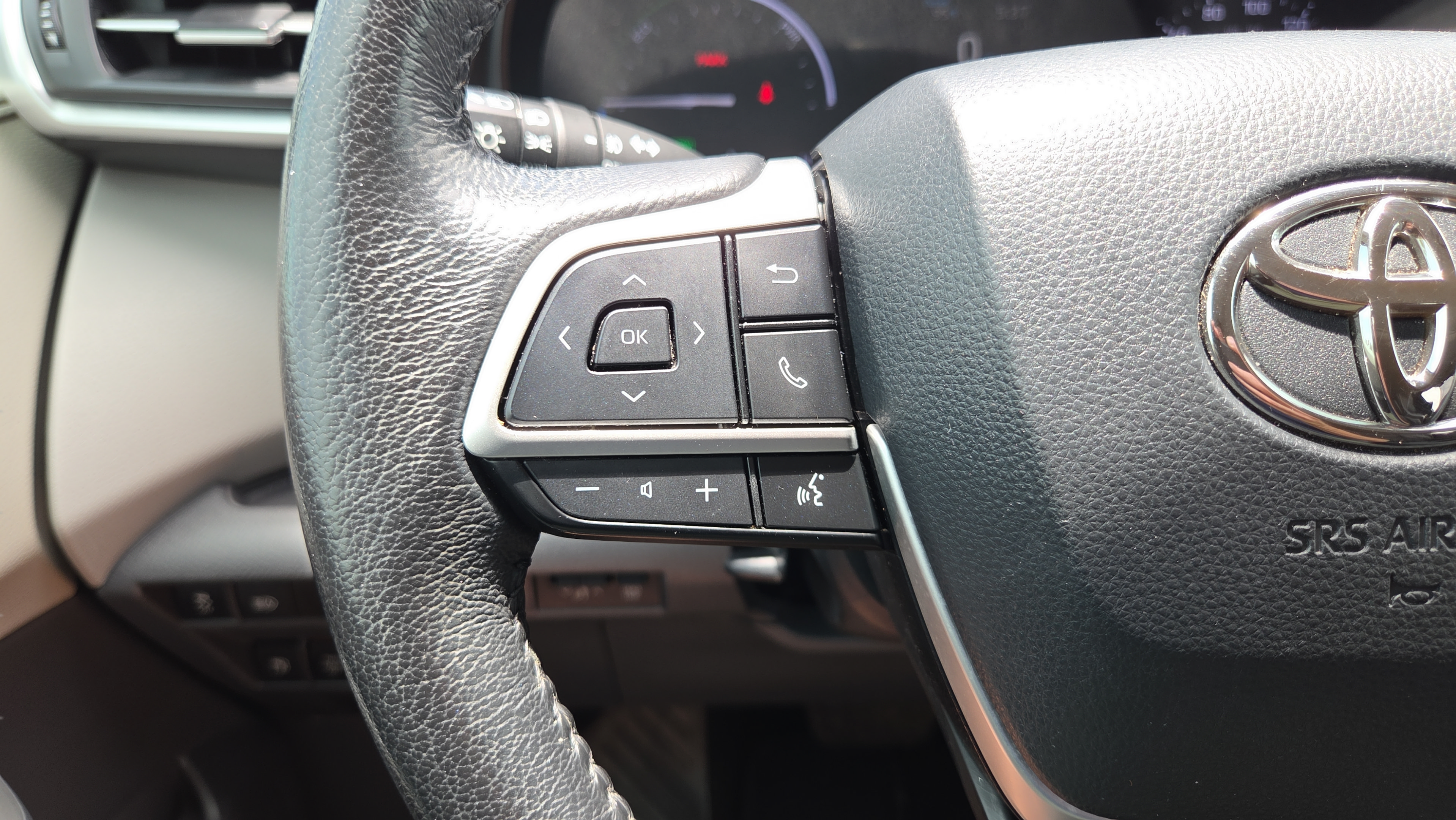 Certified 2021 Toyota Sienna XLE FWD image 25